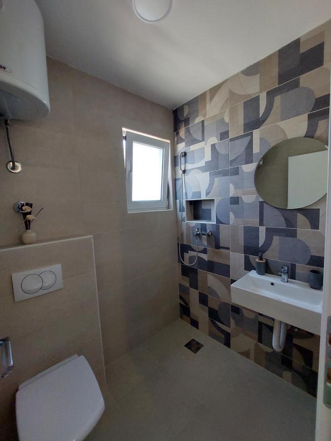 Danin Apartmani Bar Esterno foto