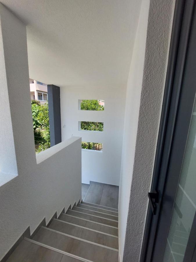 Danin Apartmani Bar Esterno foto