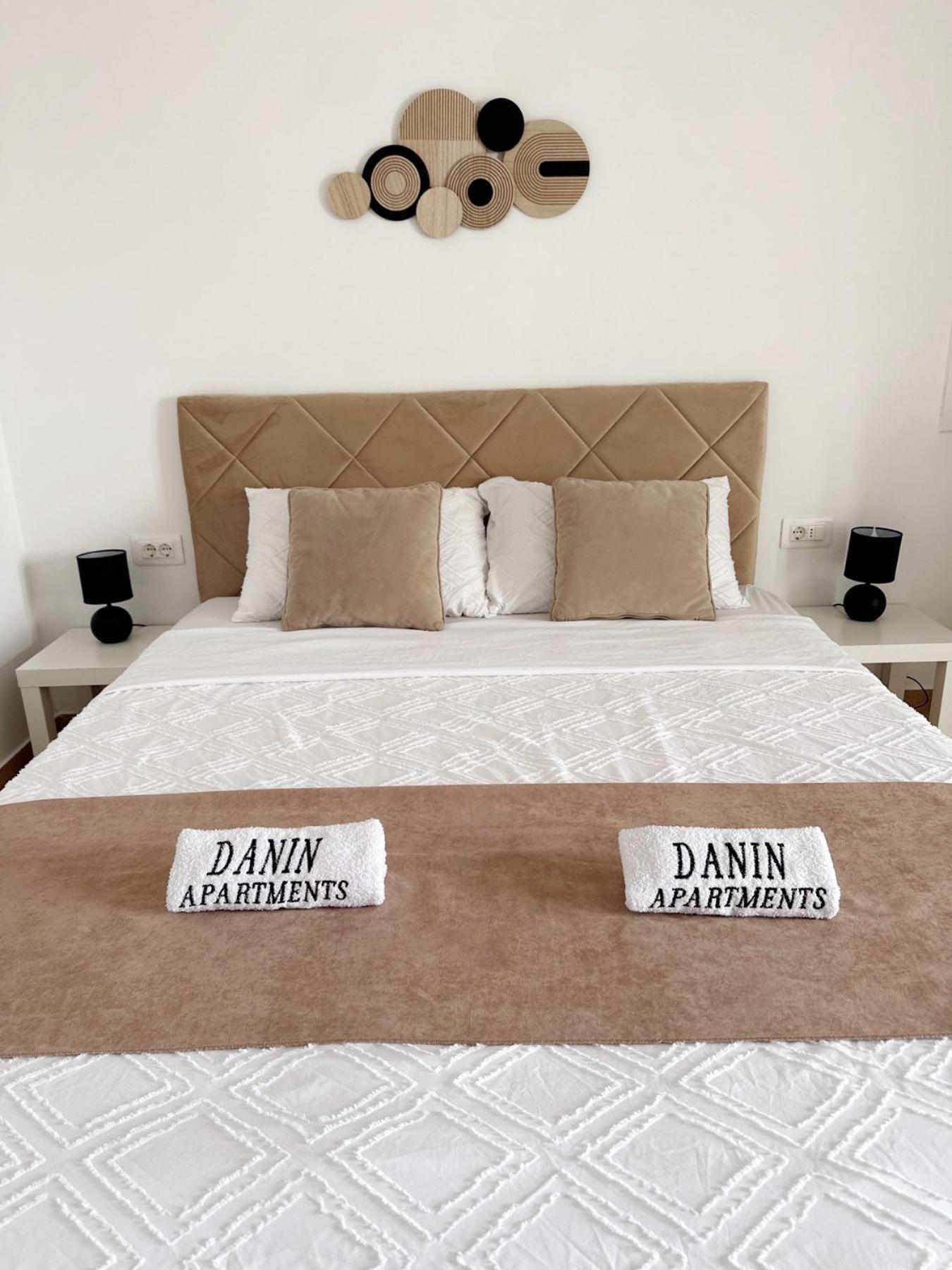 Danin Apartmani Bar Esterno foto