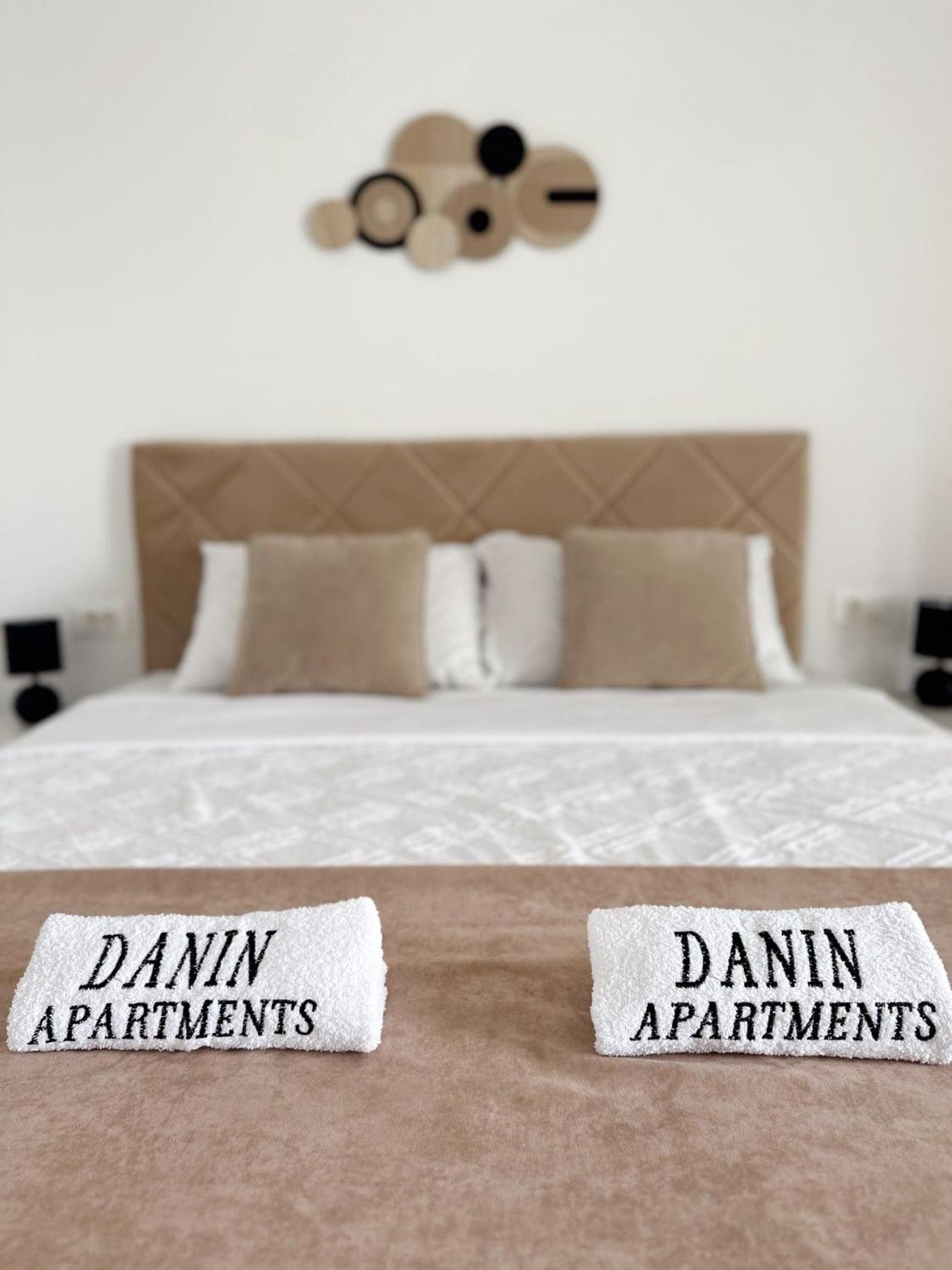 Danin Apartmani Bar Esterno foto