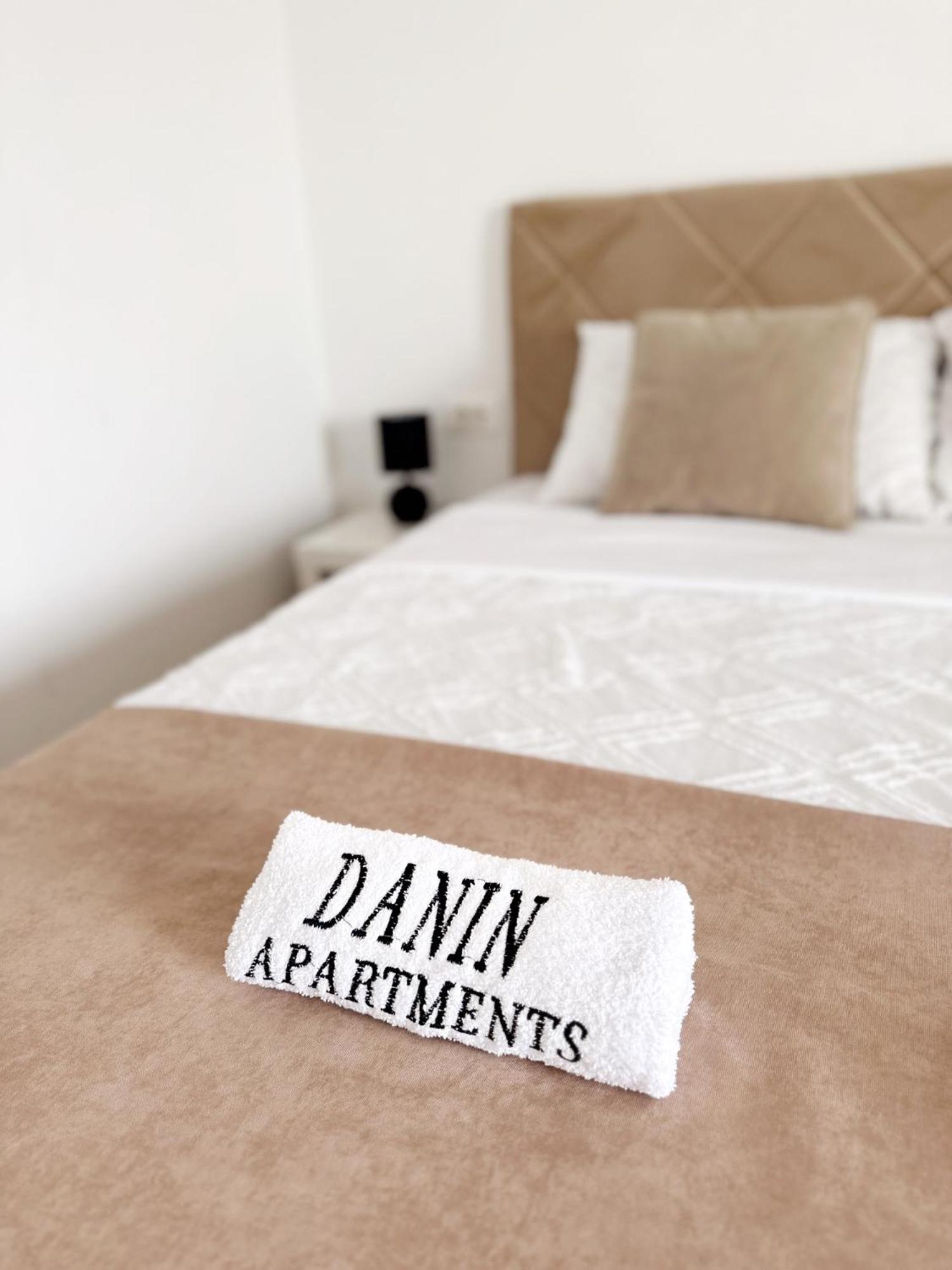 Danin Apartmani Bar Esterno foto