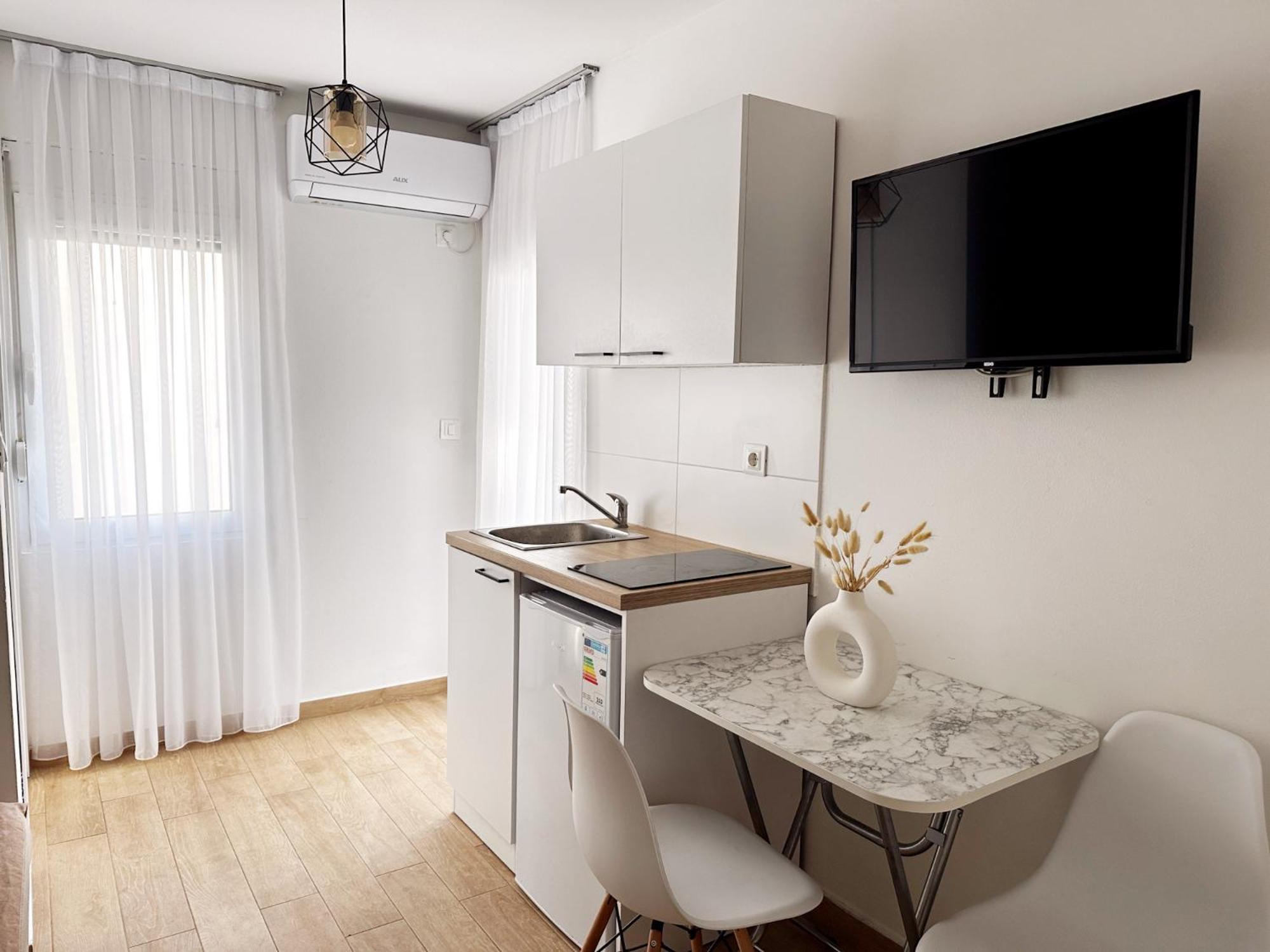 Danin Apartmani Bar Esterno foto