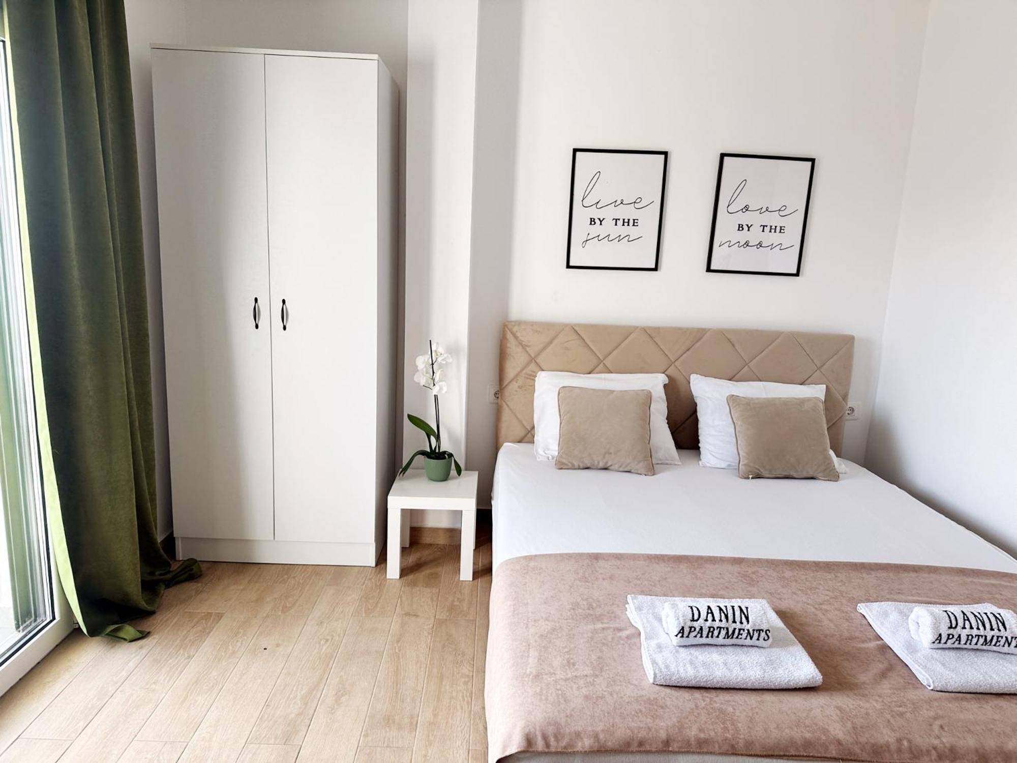 Danin Apartmani Bar Esterno foto